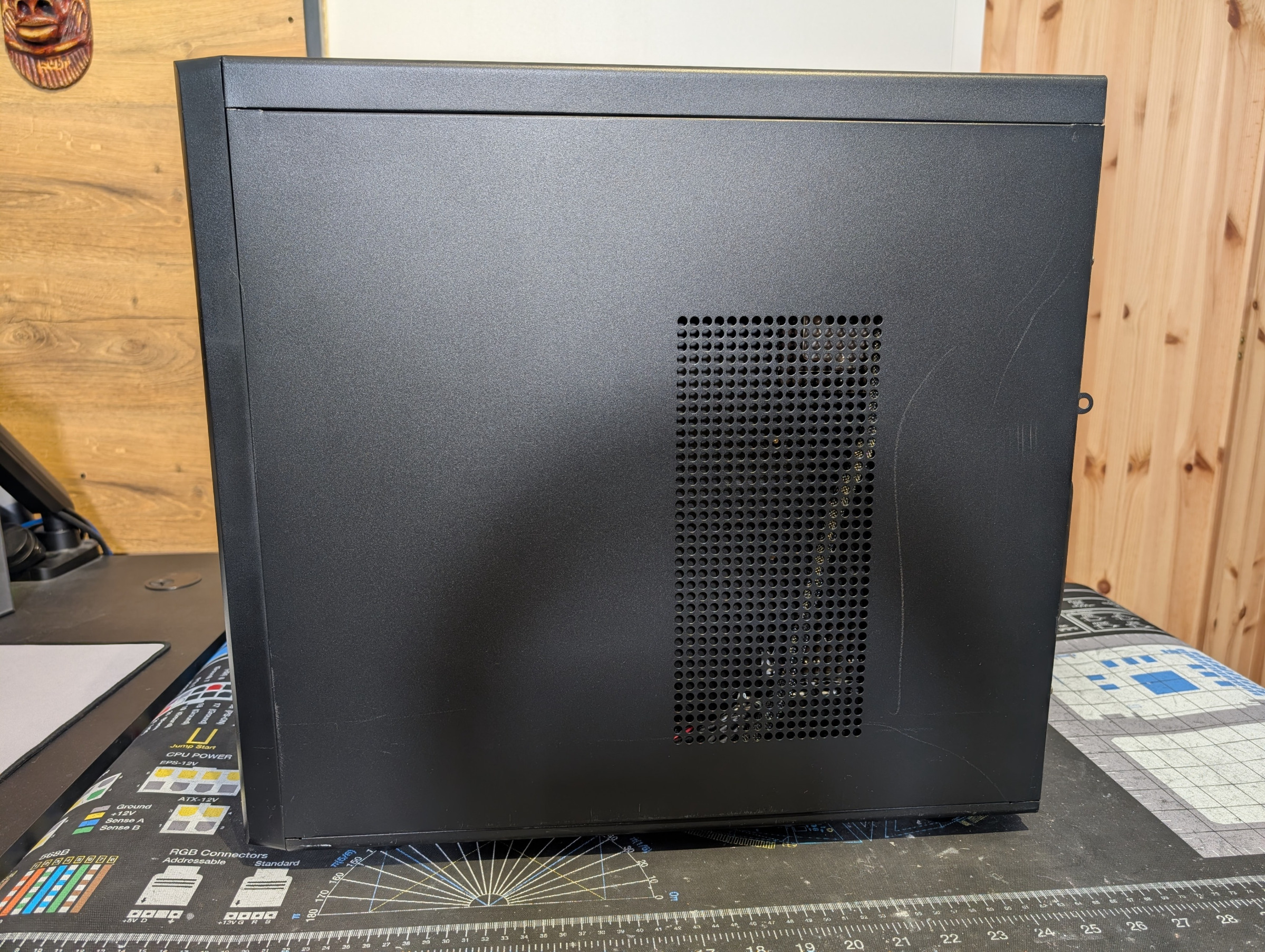 Pelikone sivusta - toinen kylki